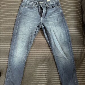 Stylish rag and bone Blue Denim Jeans *note tailored hem*